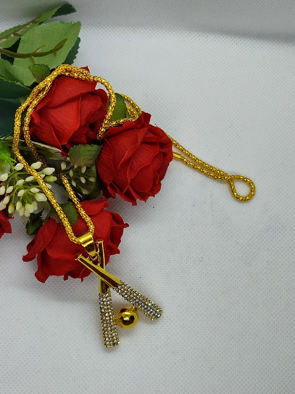N/A stylish gold
